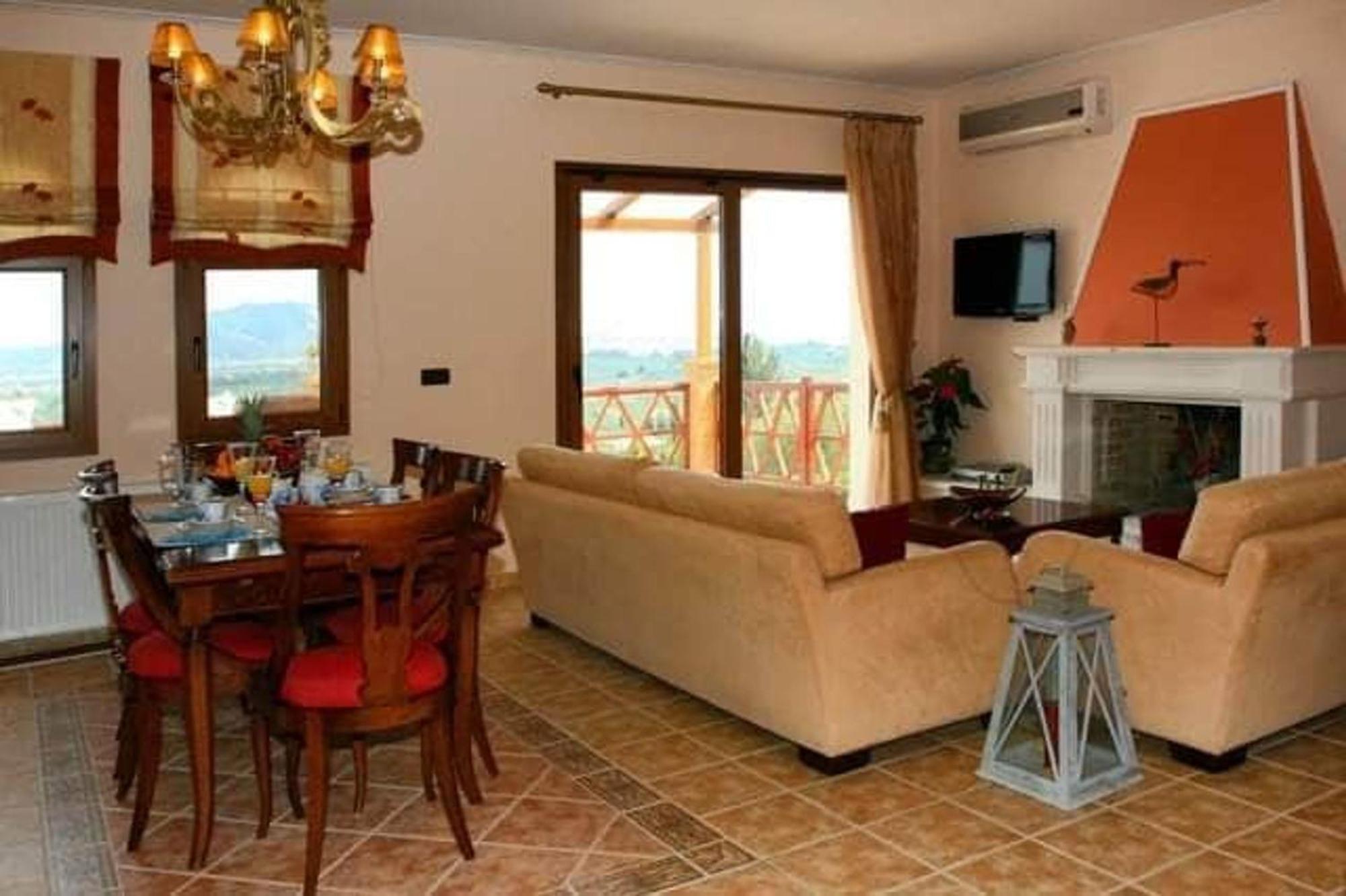 Villa Clairy Mouzákion 외부 사진